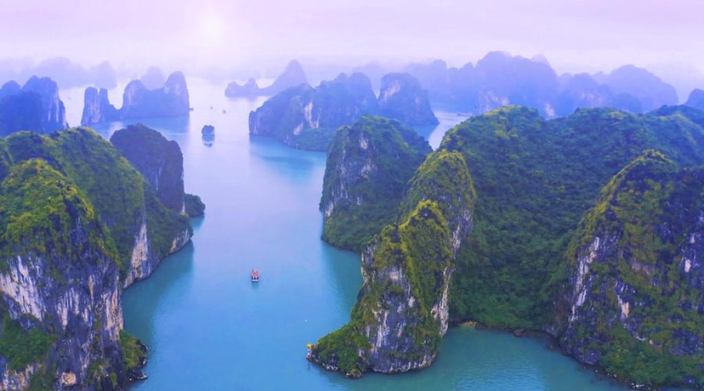 tourist attractions in vietnam