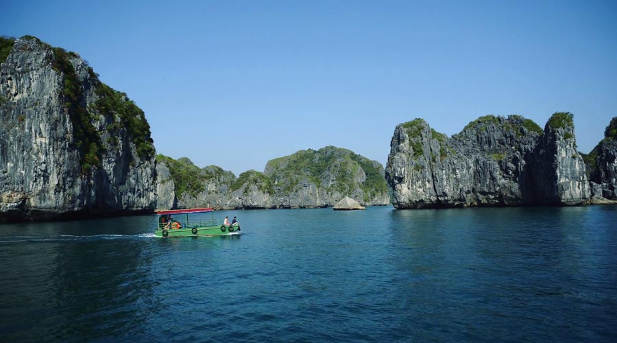 tourist attractions in vietnam